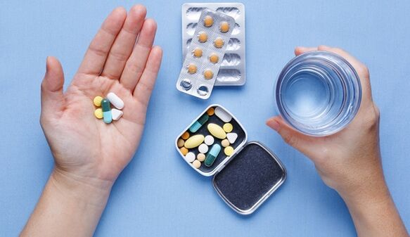 luând pastile pentru ciuperca unghiilor de la picioare